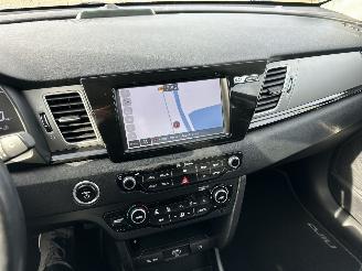 Kia e-Niro 64kWh 204pk aut + F1 Exe.Line - nap - stoelvent - stoelv v+a - stuurverw - front + line + side assist - leer picture 21