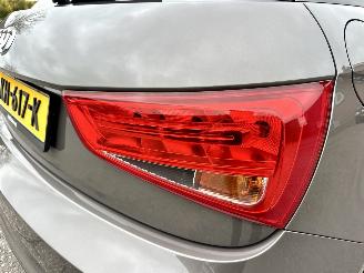 Audi A1 Sportback 1.0 TFSI 95pk Design Prol.Pl 5drs - 68dkm - navi - pdc - stoelverw - bearlock - clima - cruise picture 68