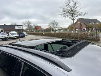 Skoda Octavia RS 2.0 TSI 265pk Aut + F1 Combi - pano - crystal light - front + line + side assist - virtual - 19 inch - keyless picture 8