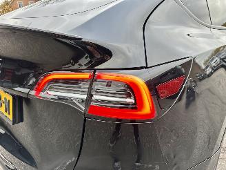 Tesla Model Y Long Range RWD 75kWh 351pk aut - pano - leer - carbon - 360cam - stoelverw v+a - multimedia achter - full self driving picture 101