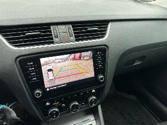 Skoda Octavia 1.0 TSI 116pk 6-bak Greentech Bus Edition Plus - xenon - virtual - camera - pdc - carplay - clima - cruise picture 25
