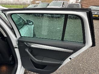 Skoda Octavia 1.0 TSI 116pk 6-bak Greentech Bus Edition Plus - xenon - virtual - camera - pdc - carplay - clima - cruise picture 68