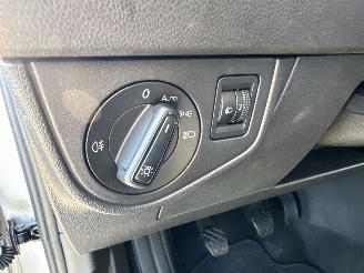 Volkswagen Polo 1.0 TSI 95pk Life 5drs - 76dkm nap - front + line assist - acc - pdc v+a - airco - cruise contr - lmv picture 22