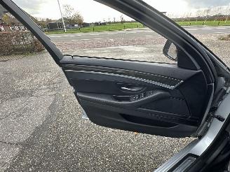 BMW 5-serie Touring 520i 184pk 8-traps aut Luxury Ed - nap - leer - stoelverw - elektr trekh + stuur - memory l+r picture 35
