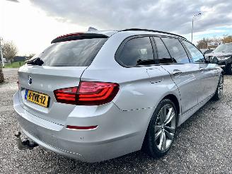 BMW 5-serie Touring 520i 184pk 8-traps aut Luxury Ed - nap - leer - stoelverw - elektr trekh + stuur - memory l+r picture 5