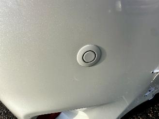 Toyota Auris 1.8 Full Hybrid 123pk aut Executive - nap - navi - camera - keyless entry + start - lmv + 4x goede banden picture 79