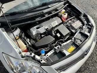 Toyota Auris 1.8 Full Hybrid 123pk aut Executive - nap - navi - camera - keyless entry + start - lmv + 4x goede banden picture 91