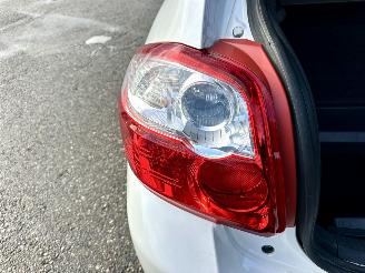 Toyota Auris 1.8 Full Hybrid 123pk aut Executive - nap - navi - camera - keyless entry + start - lmv + 4x goede banden picture 9