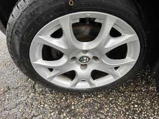 Alfa Romeo MiTo 1.4i 79pk 6-bak Distinctive - airco - elektr ramen + spiegels - lmv - radio - boekjes + sleutels compl picture 52
