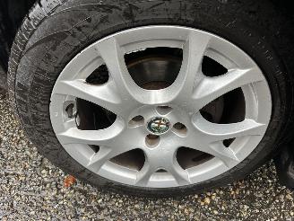 Alfa Romeo MiTo 1.4i 79pk 6-bak Distinctive - airco - elektr ramen + spiegels - lmv - radio - boekjes + sleutels compl picture 54
