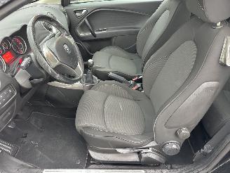 Alfa Romeo MiTo 1.4i 79pk 6-bak Distinctive - airco - elektr ramen + spiegels - lmv - radio - boekjes + sleutels compl picture 47