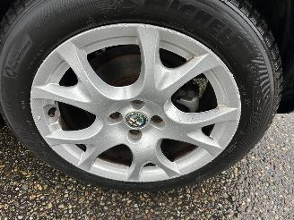 Alfa Romeo MiTo 1.4i 79pk 6-bak Distinctive - airco - elektr ramen + spiegels - lmv - radio - boekjes + sleutels compl picture 58