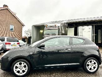 Unfallwagen Alfa Romeo MiTo 1.4i 79pk 6-bak Distinctive - airco - elektr ramen + spiegels - lmv - radio - boekjes + sleutels compl 2009/11