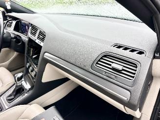 Volkswagen e-Golf 7.5 aut Highl - nap - virtual - keyless - leer - stoelverw - sfeerverl - cam - front + line + side assist picture 47