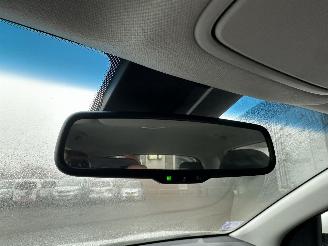 Kia Niro 1.6 GDi Hybrid ExecutiveLine - 77dkm nap - navi - camera - trekh - pdc - half leer - line assist picture 28