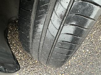 Kia Niro 1.6 GDi Hybrid ExecutiveLine - 77dkm nap - navi - camera - trekh - pdc - half leer - line assist picture 70