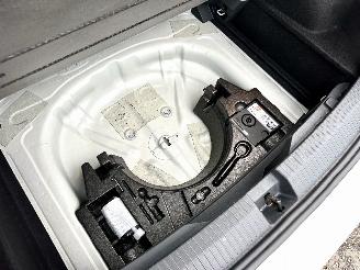 Volkswagen T-Roc Gereserveerd 1.5 TSI 150pk 7-Traps aut Life - 7dkm nap - navi - cam - virtual - front + line + park assist - keyless picture 52