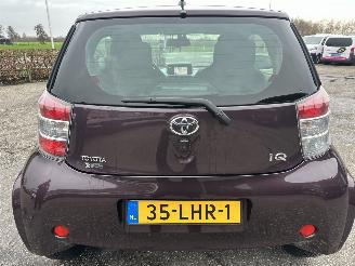 Toyota iQ 1.0 VVTi 68pk automaat Aspiration - 44dkm nap - navi - clima - keyless entry + start - lmv - pdc picture 73