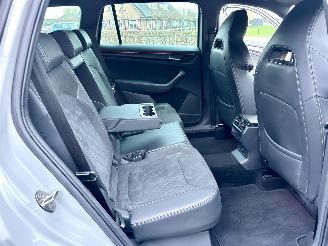 Skoda Kodiaq 1.5 TSI 150pk 7-traps aut Sportline Bus - nap - nardo grey - keyless - virtual - sfeerverl - nav - cam - memory picture 23