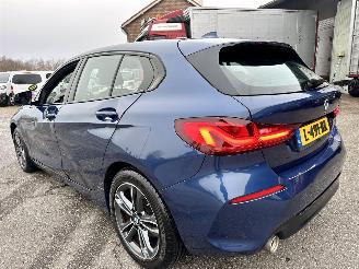 BMW 1-serie 118i 136pk 7-Traps aut High Exe - nap - virtual - nav - cam - front + line + park assist - leer + stoelverw - sfeerverl picture 6