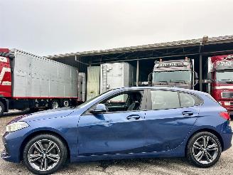 BMW 1-serie 118i 136pk 7-Traps aut High Exe - nap - virtual - nav - cam - front + line assist - leer + stoelverw - sfeerverl 2021/4