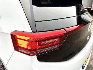 Volkswagen ID.3 gereserveerd 58kWh 204pk aut First Plus - nap - navi - cam - keyless - 19 inch - stuurverw - front + line assist - sfeerverl picture 9
