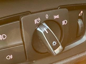 BMW 3-serie 330e 245pk 8-traps aut + f1 high exe - 112dkm nap - harman  - stuur + stoelverw v+a - 360cam - head up - elektr rollo picture 36