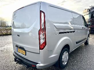 Ford Transit Custom 300 2.0 TDCI 105pk 6-bak L2/H1 euro.6 Trend 3pers - nap - navi - cam - pdc v+a - trekh - airco - cruise picture 4