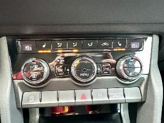 Skoda Karoq 1.5 TSI 150pk 7-Traps aut Bus.Edition - nap - navi - stoelverw - pdc - front assist - keyless - inkl trekh picture 14