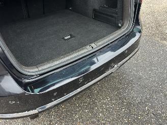 Volkswagen Passat 1.4 TSI 122pk dsg aut + f1 Highline - nap - dvd in hoofdsteunen - navi - clima - cruise - leer + stoelverw picture 64