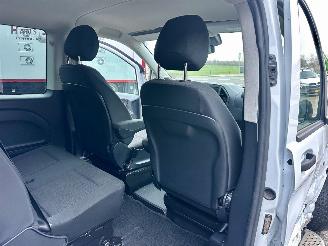 Mercedes Vito Tourer 110 CDI 102pk extra lang 9 Pers - nap - 1e eig - airco - cruise - getint glas - privacy glass - side bars picture 27