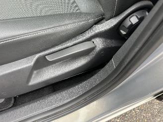 Opel Corsa 1.4-16V 101pk Cosmo 5drs - pano - nap - clima - cruise - half leer - pdc - licht + regens + dimmend binnenspiegel picture 42