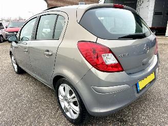 Opel Corsa Gereserveerd 1.4-16V 101pk Cosmo 5drs - pano - nap - clima - cruise - half leer - pdc - licht + regens + dimmend binnenspiegel picture 7
