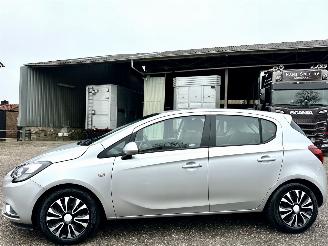 uszkodzony samochody osobowe Opel Corsa-E 1.0 Turbo 90pk 6-bak online edition 5drs - nap - stuurverw + stoelverw - pdc v+a - airco - cruise 2017/9