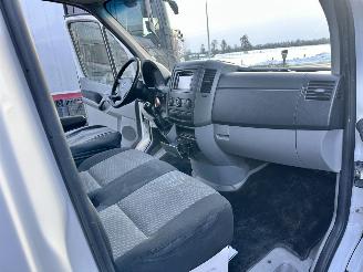 Volkswagen Crafter 30 2.0 TDI 109pk 6-bak L2/H2 Bleum. euro5 - nap - navi - 3 pers - clima - cruise - distr+wp vernieuwd 173dkm picture 20