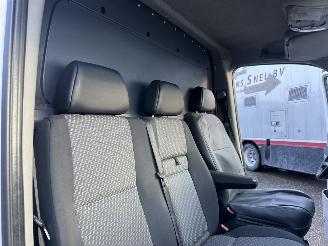 Volkswagen Crafter 30 2.0 TDI 109pk 6-bak L2/H2 Bleum. euro5 - nap - navi - 3 pers - clima - cruise - distr+wp vernieuwd 173dkm picture 21