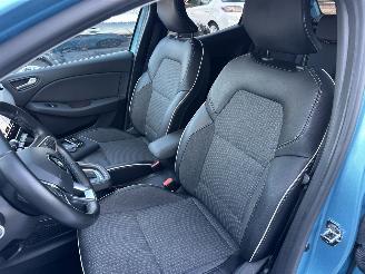 Renault Clio 1.6 E-Tech Hybrid 8-traps aut 140 Intens - nap - 360cam - keyless - navi - front + line + side + park assist - virtual picture 50