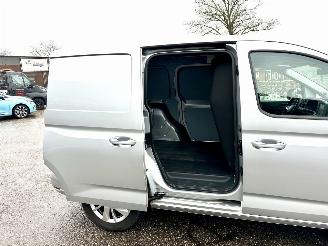Volkswagen Caddy 1.5 TSI 116pk 7-traps aut Highl - nap - virtual - standkachel - nav - cam - front + line + side + park assist picture 90