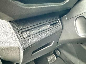 Peugeot 5008 1.2T 131pk 6-traps aut + F1 Crossway 7Pers - navi - leer - virtual - camera v+a - line + side assist - 50dkm picture 60