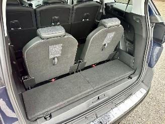 Peugeot 5008 1.2T 131pk 6-traps aut + F1 Crossway 7Pers - navi - leer - virtual - camera v+a - line + side assist - 50dkm picture 32
