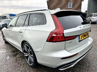 Volvo V-60 2.0 B4 Hybrid 8-traps aut R-Design - nap - virtual - leer - stuur + stoelverw - trekh - front + line + side assist picture 7