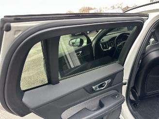 Volvo V-60 2.0 B4 Hybrid 8-traps aut R-Design - nap - virtual - leer - stuur + stoelverw - trekh - front + line + side assist picture 79