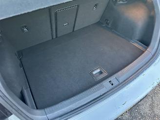 Volkswagen Golf 1.2 TSI 105pk 6-bak Highl 5drs - pano - nap - xenon - massage - navi - stoelverw - half leer - bearlock picture 39