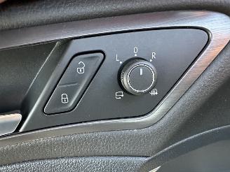 Volkswagen Golf 1.5 TSI 131pk 7-Traps aut + f1 comf bns 5drs - carplay - front assist - acc - pdc v+a - inkl trekh - privacy glass picture 22