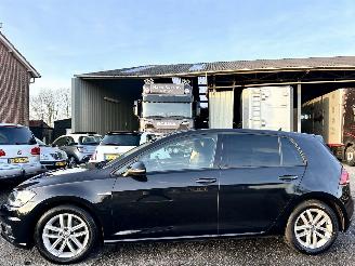 škoda osobní automobily Volkswagen Golf 1.5 TSI 131pk 7-Traps aut + f1 bns 5drs - 2019/2