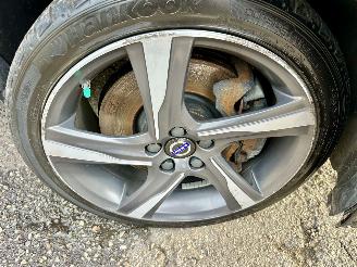 Volvo V-60 2.4 D5 Hybrid aut AWD R-Design - schuifdak - leer - nav - cam - front + line + side assist - harman/kardon picture 72