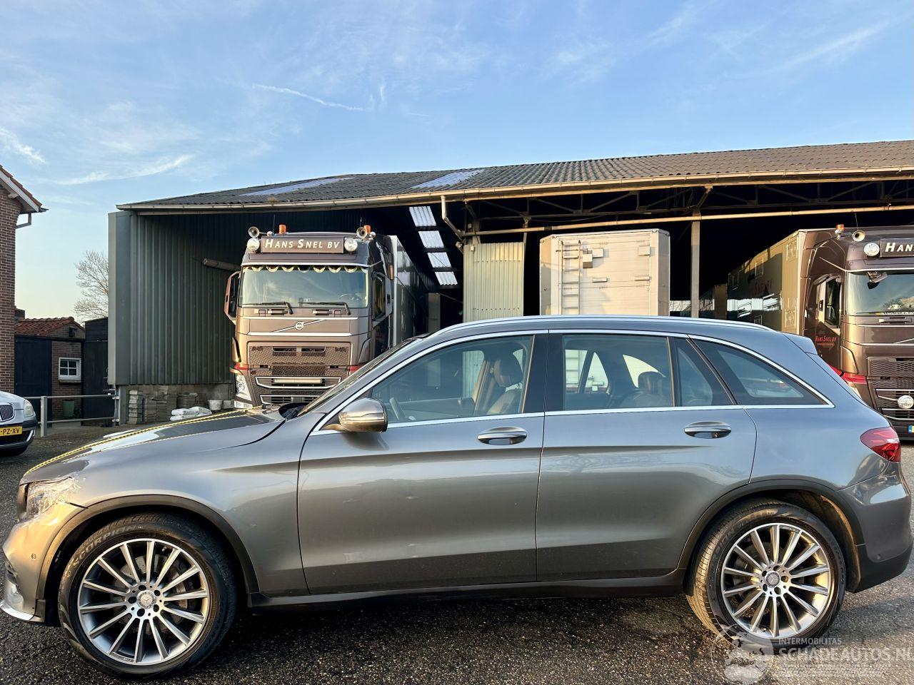 Mercedes GLC gereserveerd 220d 170pk 9-traps aut + f1 4Matic AMG - pano - nap - navi - camera - 20 inch - trekh - elektr klep