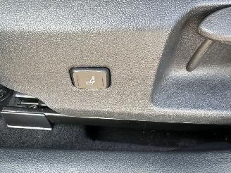 Toyota Corolla Touring sports 1.8 Hybrid aut Dynamic - nap - keyless - navi - cam - trekh - front + line assist - pdc v+a picture 39