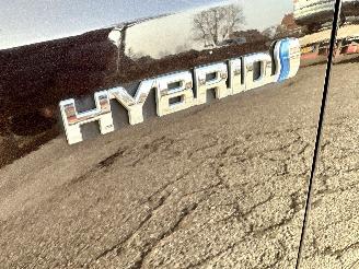 Toyota Corolla Touring sports 1.8 Hybrid aut Dynamic - nap - keyless - navi - cam - trekh - front + line assist - pdc v+a picture 6