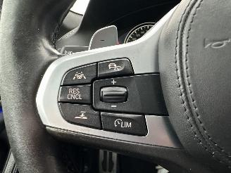 BMW 5-serie 540i 340pk aut + f1 High Exe M-Sport - schuifdak - hud - softclose - b&w - 360cam - stoelvent - stuurverw picture 13